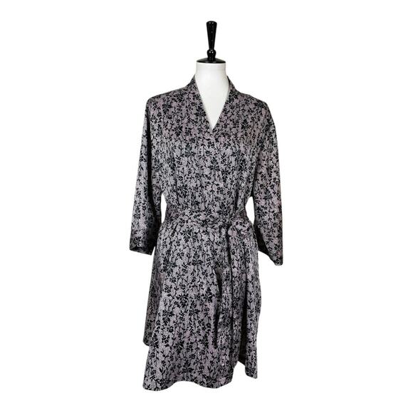 Cabernet Robe Satin Pockets Tie Waist Black Pink Lace Print Women’s Size Large - Picture 1 of 10
